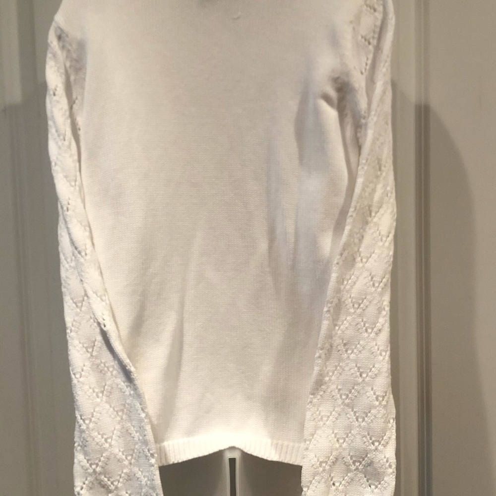 2-pc White Sweater Set Size Small - Picture 8 of 8